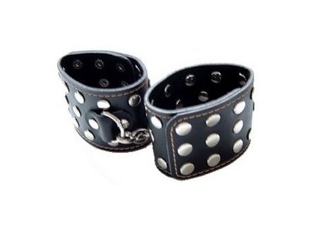 Чёрные широкие манжеты с заклёпками Пикантные штучки DP134