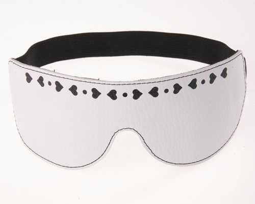 Белая кожаная маска на глаза с аппликацией в форме сердечек Sitabella 3084-3