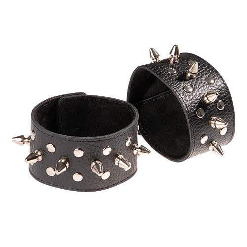 Чёрные напульсники с шипами и заклепками Sitabella 3057-1