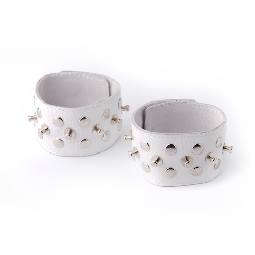 Напульсники белые с шипами и заклепками Sitabella 3057-3