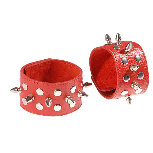 Красные напульсники с шипами и заклепками Sitabella 3057-2