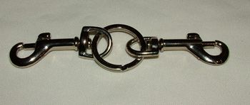 Два карабина на металлическом кольце Подиум Р0200