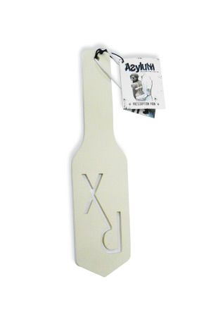 Шлепалка из белой искусственной кожи Topco Sales Asylum 1013011 (31 см)