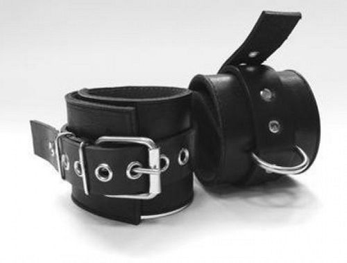 Чёрные подшитые наножники с кольцом Beastly 10111-3B