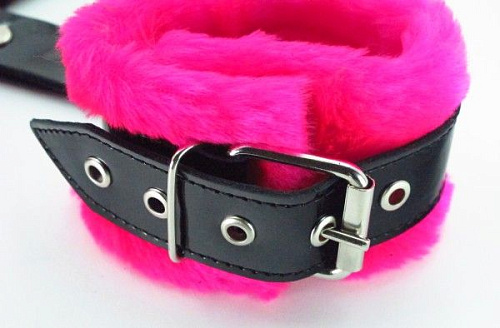 Набор фиксаторов краб с розовым мехом BDSM Light БДСМ арсенал 760004ars