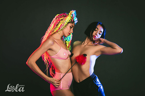 Красный пуховый тиклер Lola toys Nightfall 1080-01lola (41 см)