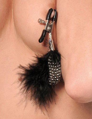 Металлические зажимы для сосков с чёрными пёрышками Pipedream Feather Nipple Clamps PD3889-00