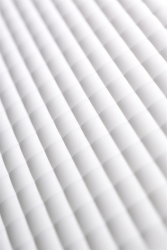 Бело-золотистый контейнер для обработки Rosa Rugosa Security Knight Q3