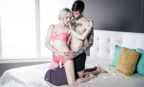 Фиолетовая секс-подушка с отверстием для игрушек Liberator BonBon Toy Mount 16033548