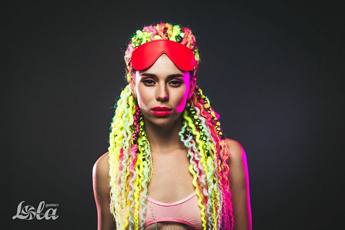 Красная маска Lola toys Shy 1141-01lola