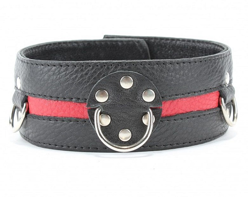 Чёрный кожаный ошейник с красной полосой и кольцами БДСМ арсенал 55018