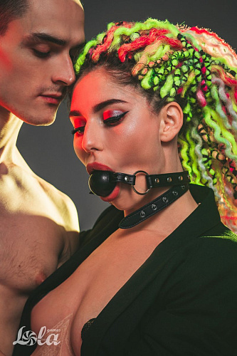 Чёрный кляп-шарик с шипами Lola toys Bare 1155-01lola