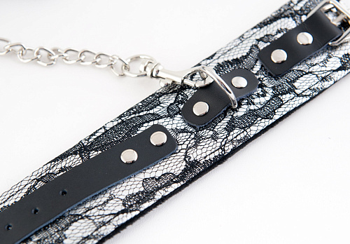 Кружевной набор серебристого цвета: ошейник и наручники ToyFa 716011