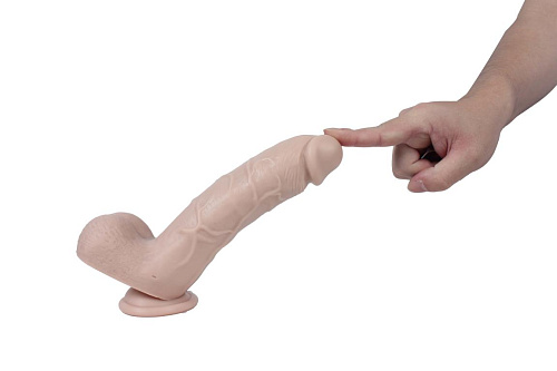 Реалистичный фаллоимитатор телесного цвета с мошонкой на присоске Real RS10012 (21 см)