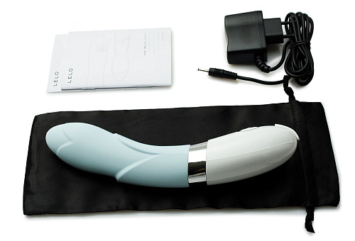 Голубой вибратор с лепестками на тельце Lelo Iris Blue LEL0442 (22 см)