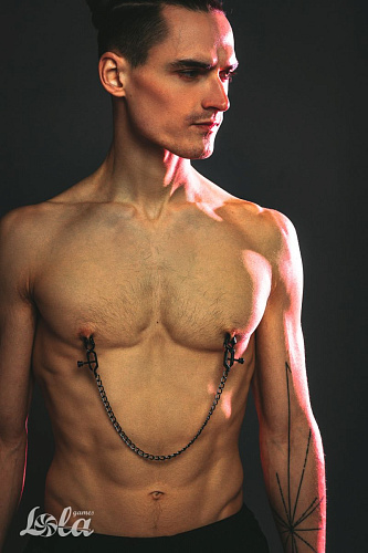 Чёрные зажимы на соски с цепочкой Lola toys Desire 1137-01lola