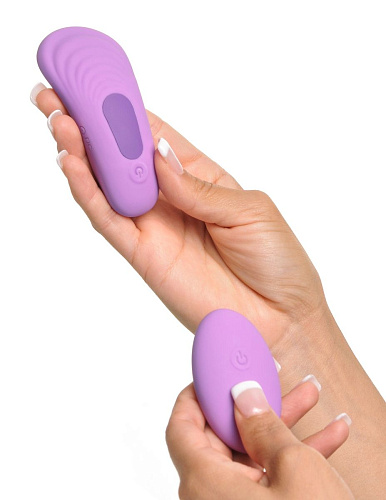 Сиреневый компактный вибростимулятор Pipedream Remote Silicone Please-Her PD4935-12