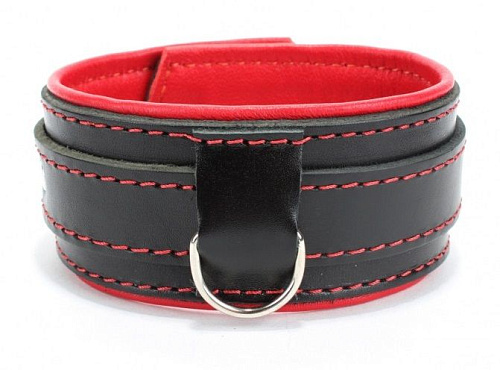 Чёрный ошейник с красным подкладом БДСМ арсенал 55036