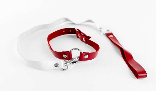Бело-красный чокер из натуральной кожи с поводком БДСМ арсенал 20015ars