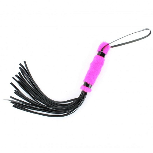 Чёрная плеть из лака с розовым мехом БДСМ арсенал BDSM Light 740004 (43 см)