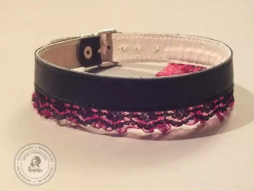 Чёрный ошейник с чёрно-малиновым кружевом Подиум Р2020