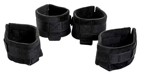 Набор для БДСМ-игры: ремни, плетка, наручники, оковы и маска ToyFa 704012