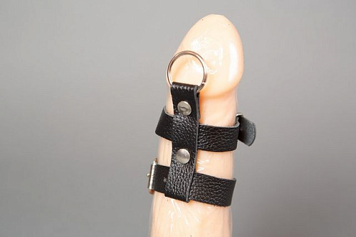 Чёрная сбруя на фаллос из кожанных ремешков Подиум Р912