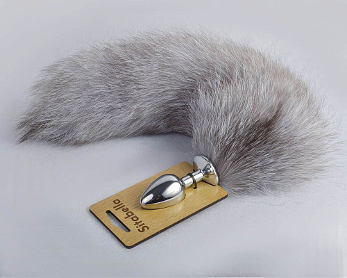 Серебристая анальная пробка с натуральным хвостиком Sitabella 8040