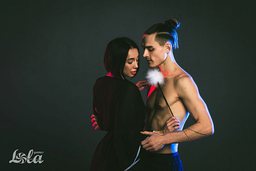 Белый пуховый тиклер Lola toys Treasure 1081-02lola (41 см)