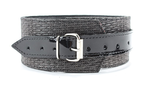 Чёрный ошейник из натуральной кожи с тиснением БДСМ арсенал 55045