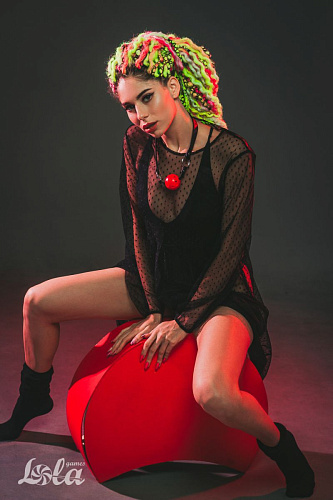 Красный кляп-шар на чёрных ремнях Lola toys Love Addict 1146-02lola