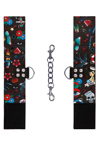 Чёрные наручи на цепочке Shots Media BV Printed Hand Cuffs Old School Tattoo Style OU446BLK
