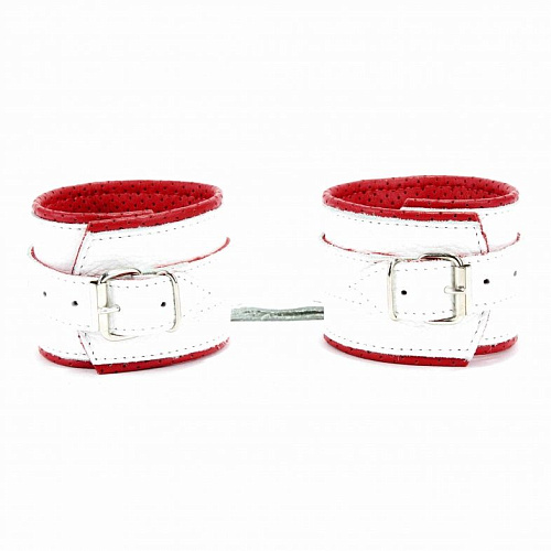 Бело-красные кожаные наручи с кольцом БДСМ арсенал 51026ars