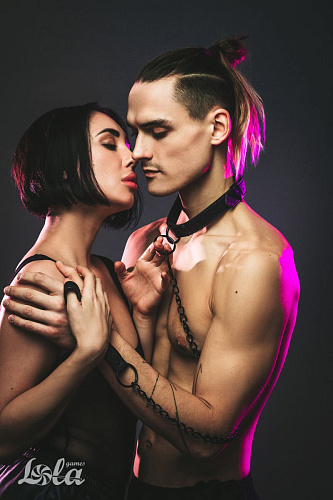 Чёрный ошейник с поводком Lola toys Sin 1086-01lola