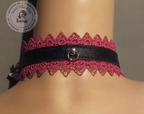 Чёрный ошейник с цикламеновым кружевом и колечком Подиум Р2022