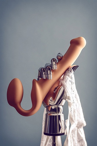 Телесный безремневой страпон Strap-on-me Silicone Bendable Strap-On M 6012901