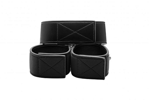 Чёрный двусторонний ошейник с наручниками Shots Media BV Reversible Collar and Wrist Cuffs OU187BLK