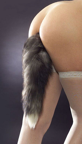 Чёрная анальная пробка с серым лисьим хвостом XR Brands Grey Fox Tail Anal Plug AD657