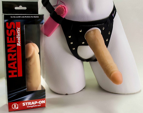 Фаллоимитатор телесного цвета с вибрацией на трусиках с плугом LOVETOY (А-Полимер) 290723 (17 см)