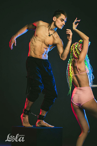 Чёрные поножи Lola toys Amazea 1106-01lola