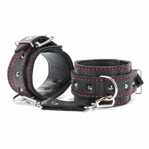 Чёрные наручи из натуральной кожи на карабинах БДСМ арсенал 51034ars