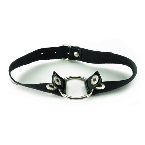 Чёрный кляп с кольцом и лаковым ремешком БДСМ арсенал 60008ars