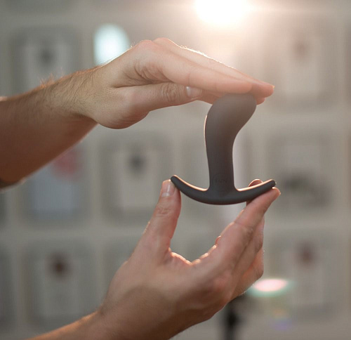 Чёрная анальная пробка Fun Factory Bootie M 24808 (9,3 см)