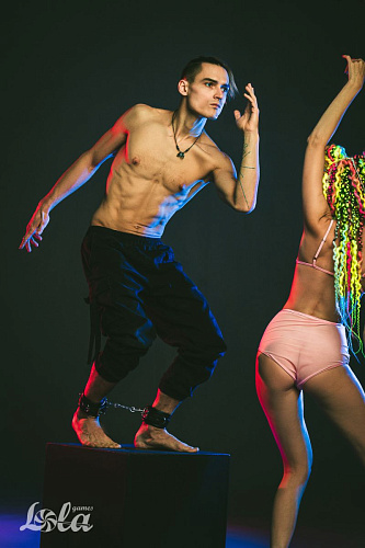 Чёрные поножи Lola toys Amazea 1106-01lola