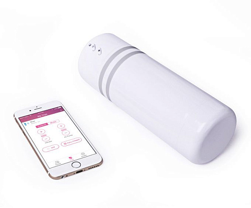 Инновационный мастурбатор белого цвета с воздушным насосом Lovense Max Masturbator E26371