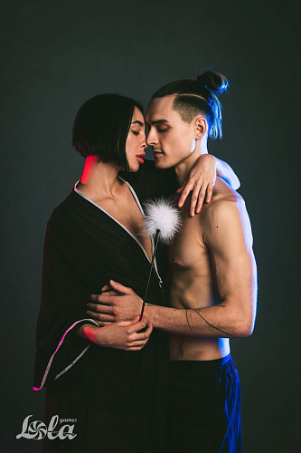 Белый пуховый тиклер Lola toys Treasure 1081-02lola (41 см)