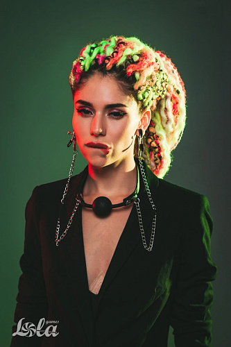 Чёрный силиконовый кляп-шар с зажимами на соски Lola toys Hentai 1150-01lola