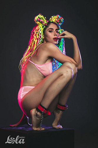 Чёрно-красные поножи Lola toys Tricky 1102-01lola