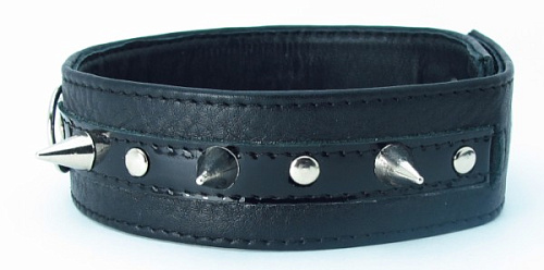 Чёрный кожаный ошейник с металлическими шипами БДСМ арсенал 55009