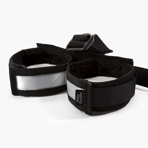 Набор для фиксации на кровати Control Freak Fifty Shades of Grey FS-57755